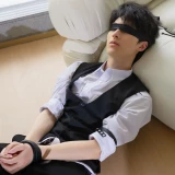 2025-05-19-19-00-52______image_1